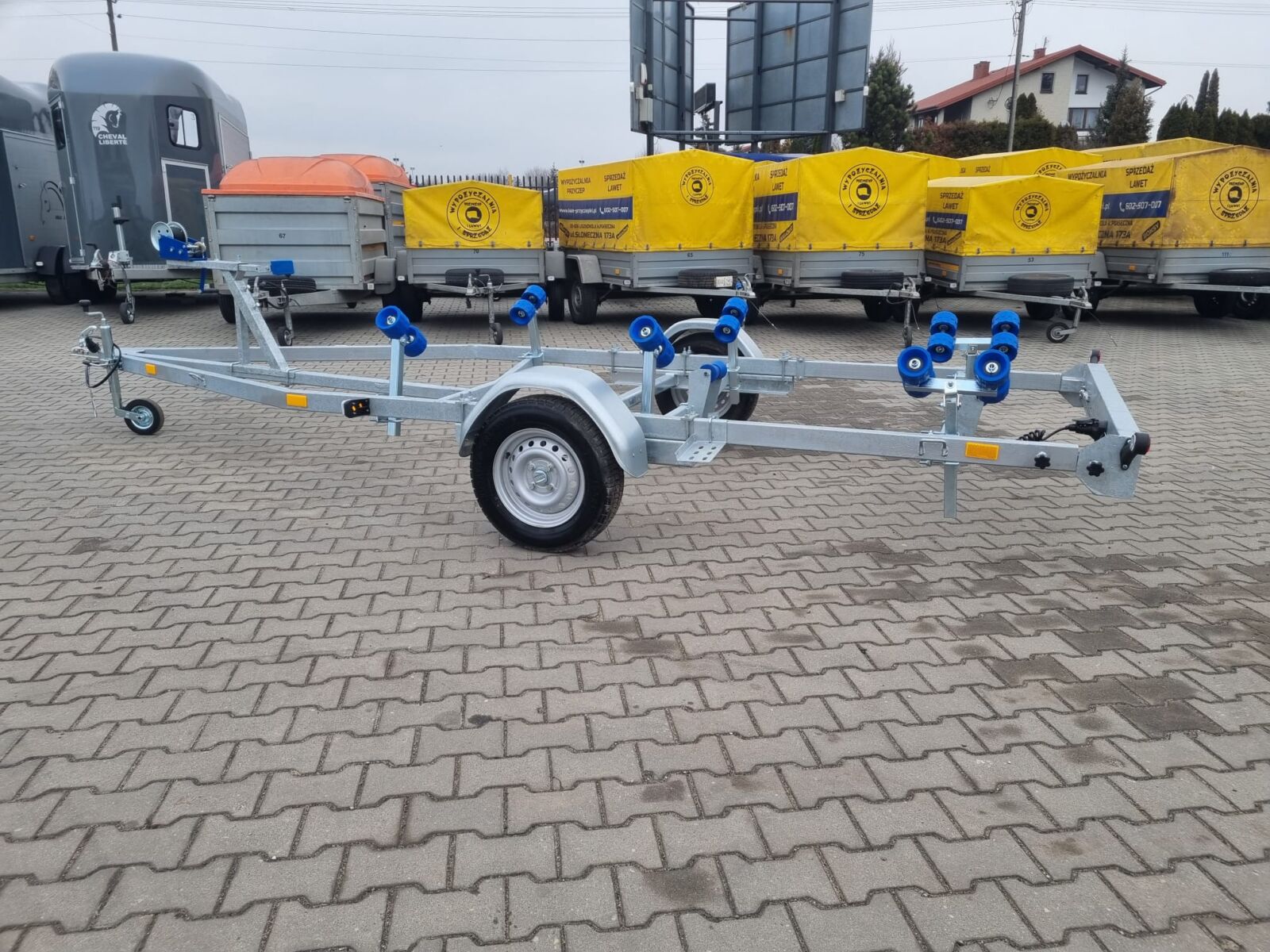 Przyczepa podłodziowa lekka  ”ROLOKOWA 530” 2 x poczwórna ,  4 x podwójne